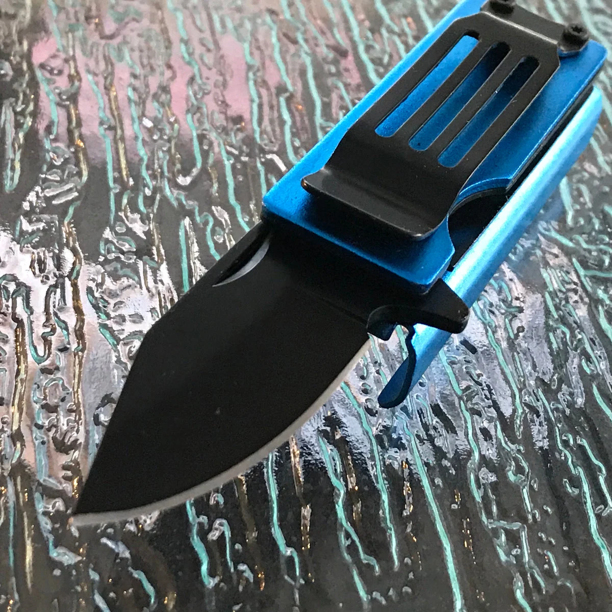 4.4″ Blue Pocket Knife With Lighter Holder
