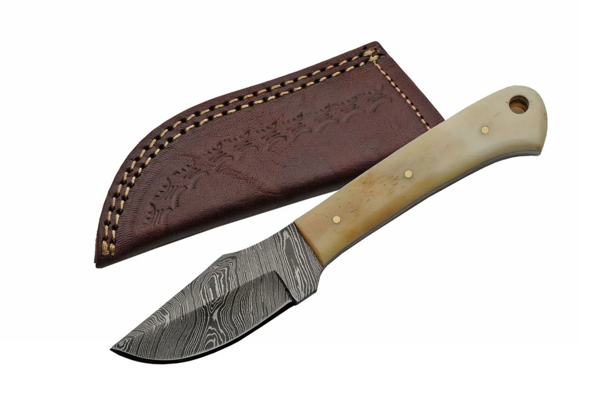 6.5″ Full Tang Short Damascus Skinning Knife
