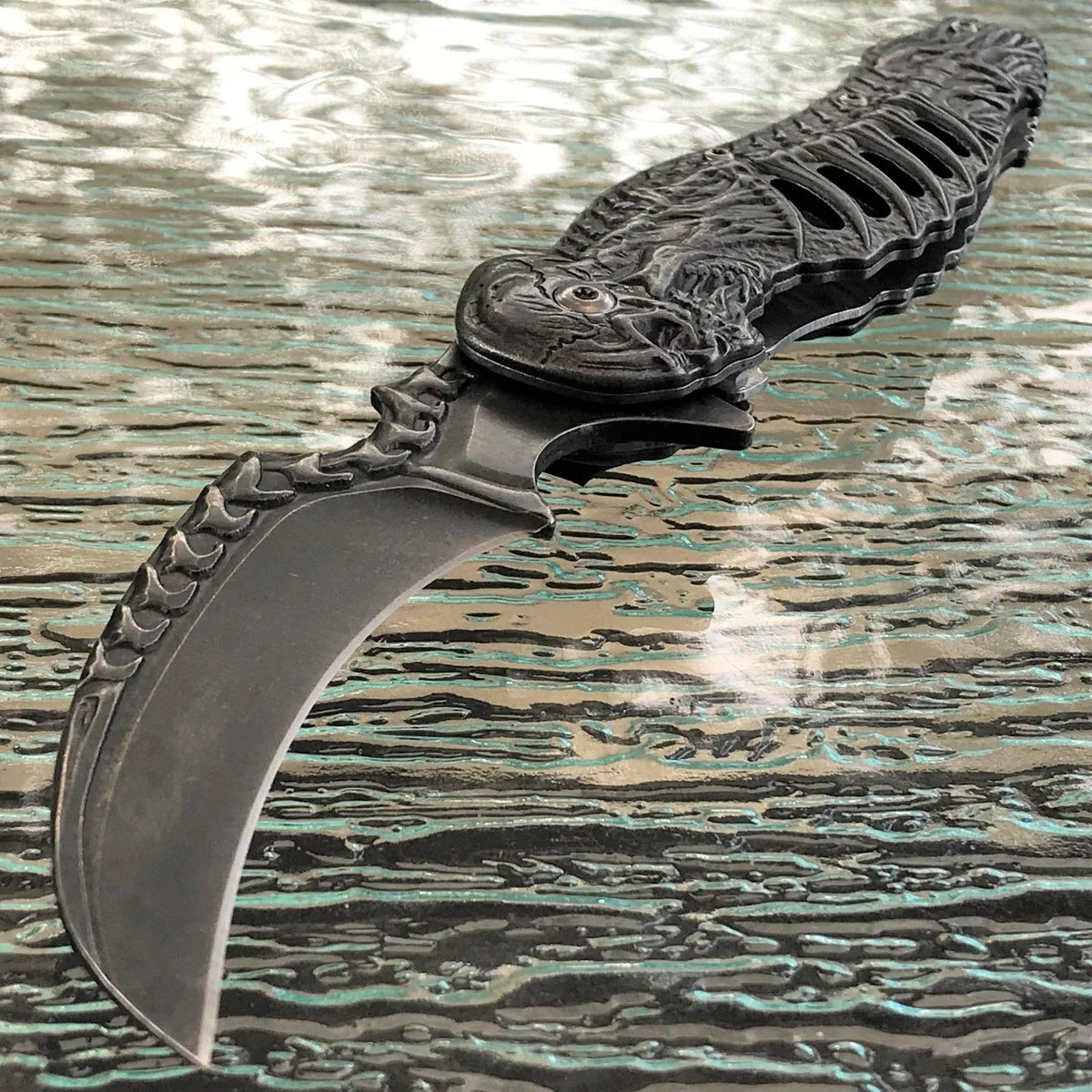 8.25″ Tac Force Spring Assisted Skull Folding Pocket Knife TF-857