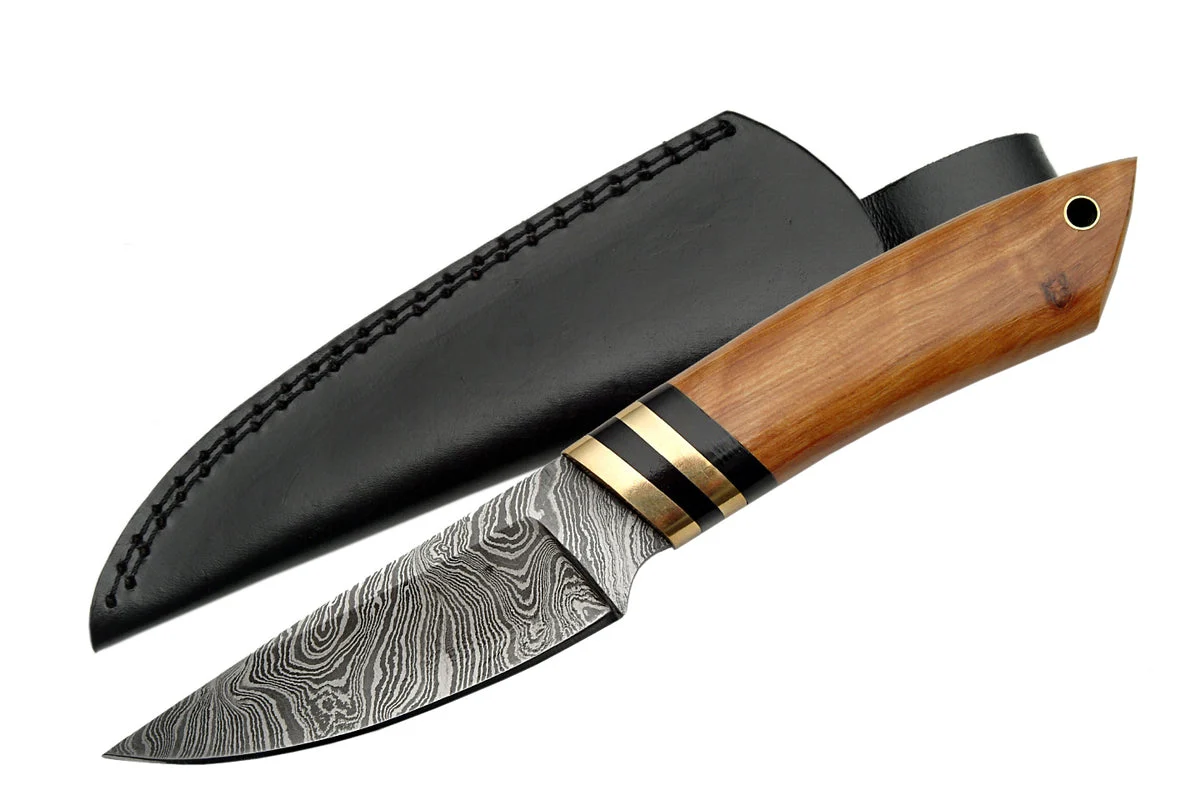 8.5″ Handmade Damascus Hunter Skinning Knife