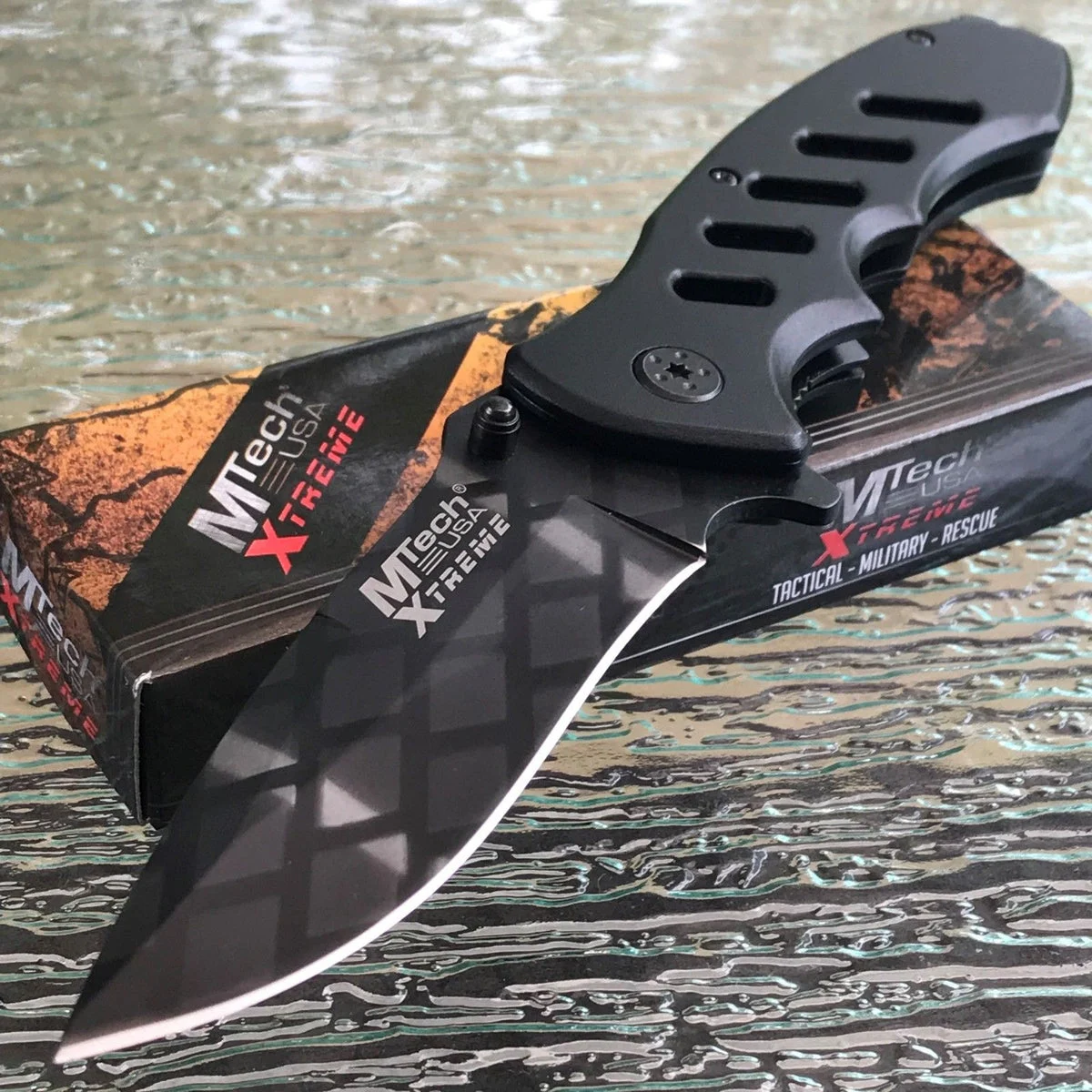 8.75″ MTech USA Xtreme Lightweight Black Chainlink Pocket Knife