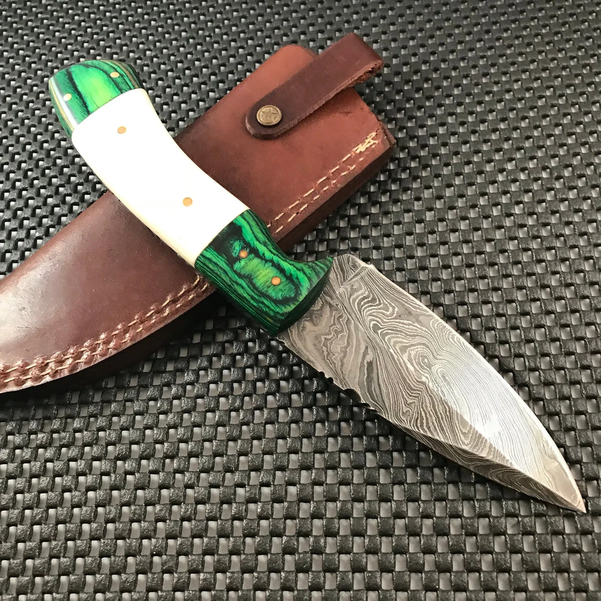 8″ Hand Forged Damascus Hunting Knife Buffalo Horn Handle (BB-12)