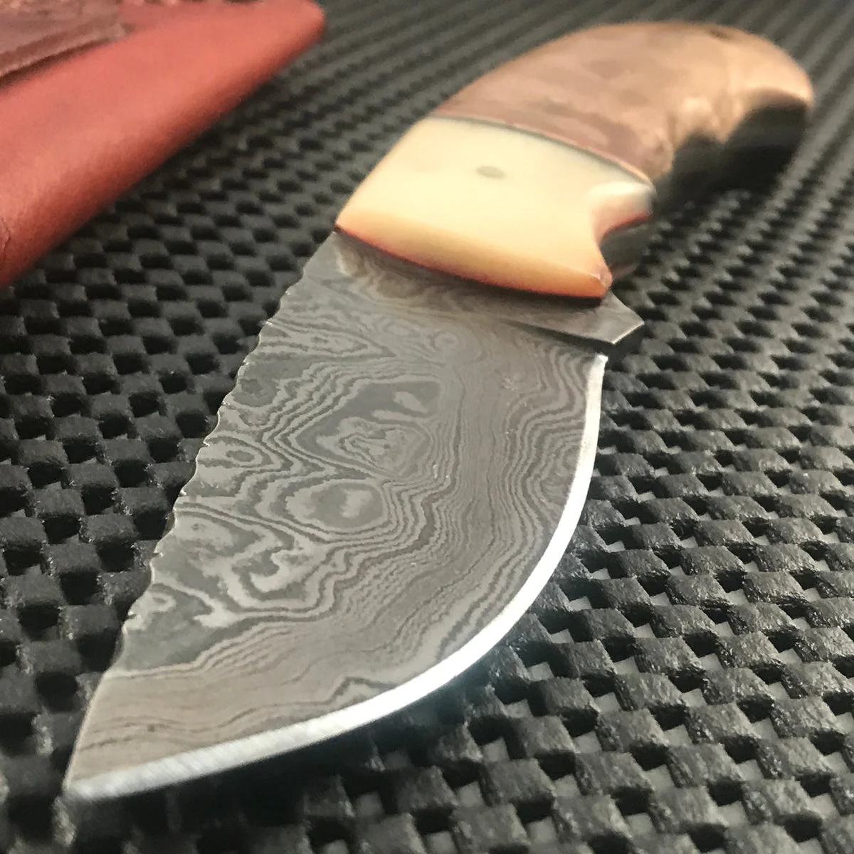 8″ Walnut Handle Handmade Damascus Skinning Knife