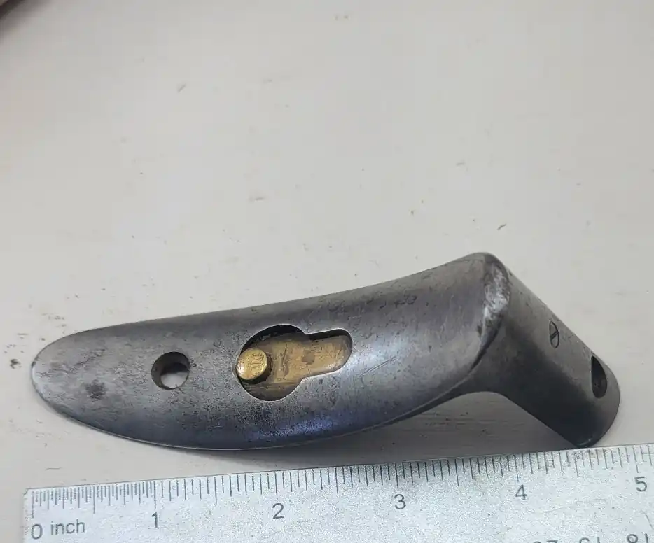 Buttplate Winchester 1873 large caliber crescent metal with trap door – ORIGINAL