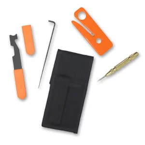 EMI Xtractor Auto Rescue Kit with 1st Response Holster