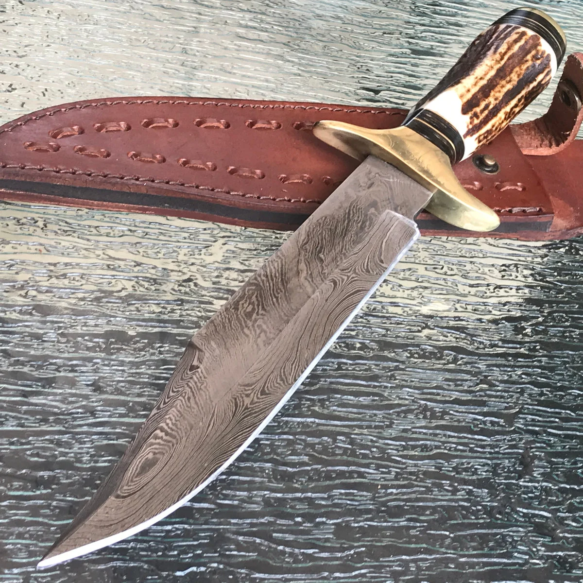 Handmade Damascus Hunting Knife
