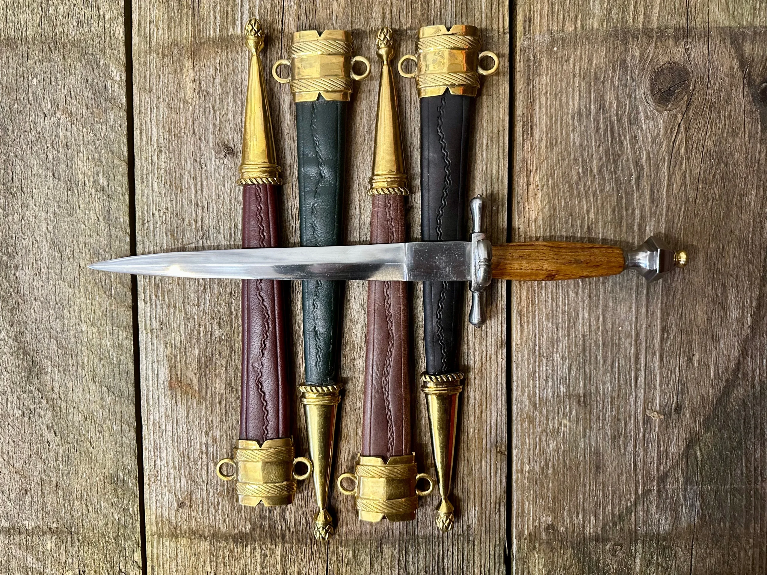 Late 16thC Quillon dagger, Main Gauche